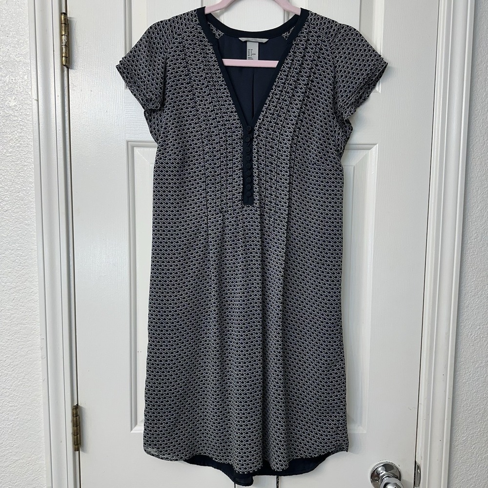 H&M Navy And White Vneck Tie Waist Lined Midi Dress With Flutter Sleeves Size 8
